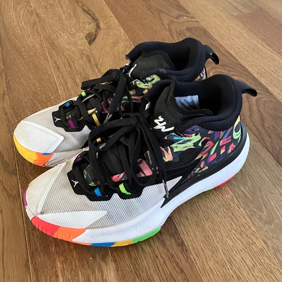 Jordan Zion 1s (Size 6Y) - Picture 1 of 5